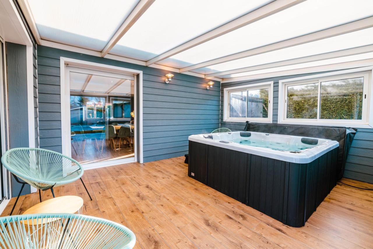 Desvres Grande Maison Avec Piscine Et Jacuzzi A La Campagne מראה חיצוני תמונה